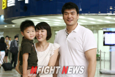 화목해 보이는 이태현의 세 가족