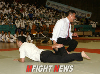[합기도선수권] 고수 발꺾기에 제자 비명