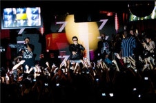 세븐, 美 뉴욕에 이어 LA 프리뷰파티 1500여명 성황(종합)