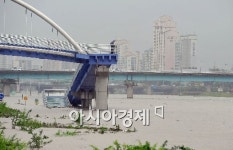 [포토뉴스] 서울 호우특보...250mm더온다