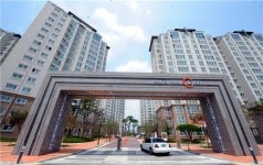 [광주 수완지구 입주 첫날] 아파트만 덩그라니.. 라면 사려면 車로 5분