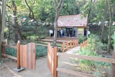 관악산 가면 숲속 작은 도서관서 책도 읽을 수 있다