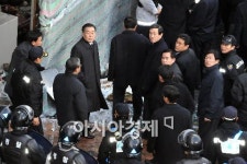 [포토뉴스] 현장 둘러보는 어청수 총장