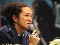 [포토]소감 밝히는 최재윤 PD