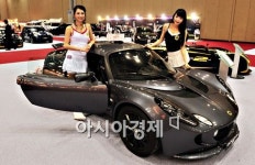 튜닝카·車 부품 환상의 쇼 열렸다