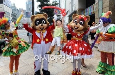 [포토] 명동거리에 로티와로리가?