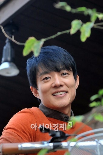[이범수 열애①]이범수의 연인 이윤진, 그녀는 누구?