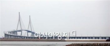 인천대교 송도방향 STA. 0+300 | "인천대교 제대로 보려면 이 곳을 가라"