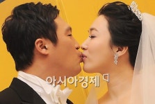 [포토]박한이-조명진, 사랑스런 입맞춤