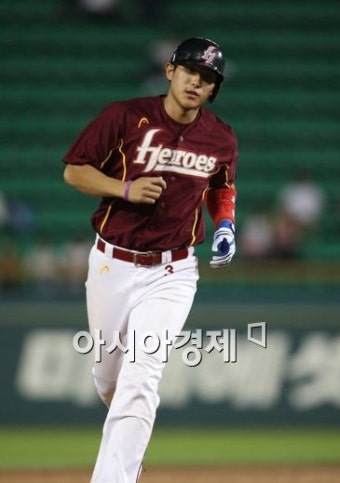 넥센 황재균 롯데 이적…김민성·김수화 맞트레이드