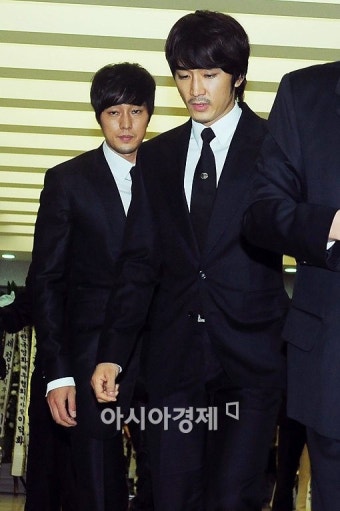 [포토]슬픔에 잠긴 소지섭-송승헌