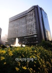 6개월간의 기다림…환골탈태 더 플라자
