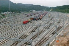 전철화된 ‘부산신항 배후철도’ 개통