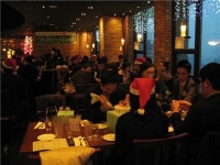 연말 싱글파티, 몰표 받는 그녀의 특별한 매력