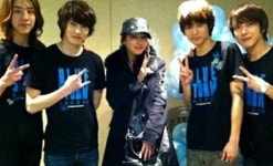 이민정, 씨엔블루 콘서트 인증샷…좋았어요! 눈길