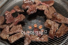 [아시아경제의 건강맛집] 연탄직화구이전문점 자루 - 한우차별火