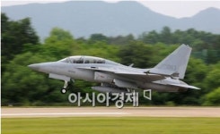 FA-50 국산 전투기 첫 양산계약 체결