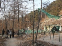 불암산 대표적 흉물인 ‘무허가 배드민턴장’ 철거