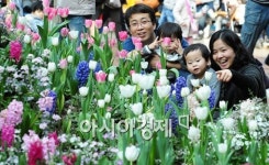 [포토] 롯데월드, 플라워 페스티벌 찾은 시민들