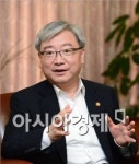 김석동 금융위원장 가계부채 문제, 관리 가능한 수준