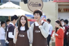 탤런트 유이와 주원, 칸타타 일일 바리스타로 나서