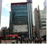 강남구, 점프밀라노건물 벽면전광판 공사중단