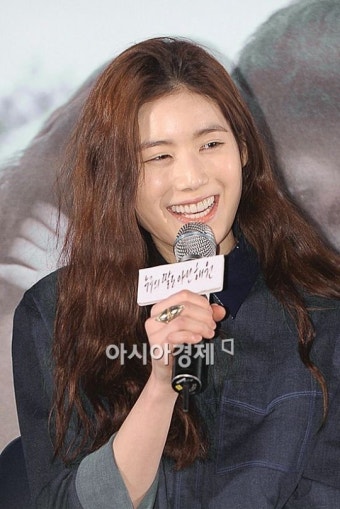 정은채 
