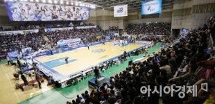 [포토] 관중 가득찬 여자프로농구 플레이오프 2차전