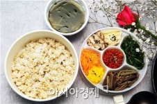 순천시가 자체 개발한 “순천미인도시락” 영양만점