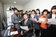 김영배 성북구청장, 시각장애인 위한 시낭송 CD 제작