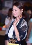 [포토]신민아, 수줍은 손인사~