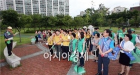 [포토]광주 남구, 내집 앞 내가쓸기 청결운동 펼쳐
