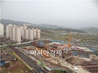 [고향가는 길 둘러볼 단독주택지] 관세분석소 등 11곳 이전하는 교통의 진주
