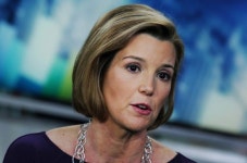 [글로벌 여성CEO]⑦두 번 해고당는데도 고맙다는 월가의 여성 철인 샐리 크로첵