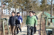 조충훈 순천시장, 신대지구 편백 숲길 현장 탐방