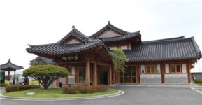 여수 한옥호텔 오동재, ‘한국관광의 별’로 선정