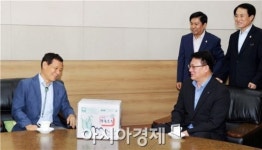 강원도 소방본부장 일행, 윤장현 광주시장 예방 감사 뜻 전해