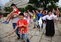 [포토]흥겨운 우리 가락에 어깨춤이 덩실