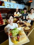 두메푸드시스템대성학원점주 | [포토]매장에서 직접 만들어 더욱 신선하게