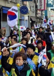 [포토]서대문구, 나라 사랑 태극기 달기