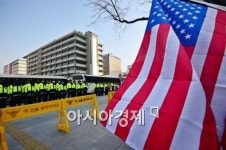 [포토]美대사관 앞 삼엄한 경계근무