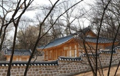 이성계 둘째 부인 신덕왕후 능 정릉 재실 복원