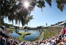 [더플레이어스 이모저모] 죽음의 17번홀 첫날부터 21차례 퐁당~