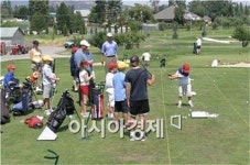 [김맹녕의 골프영어산책] 인도어 NO, 드라이빙 레인지 YES