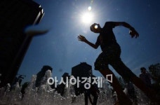 [포토]분수 속으로