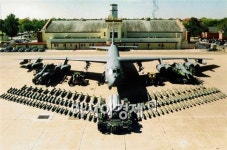 북한이 두려워 하는 B-52폭격기의 성능은