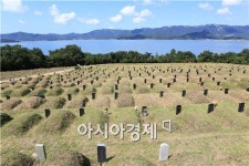 완도군, 공설묘지 사용중지 자연장으로 전환