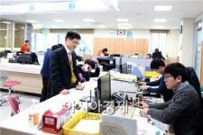 [포토]광주 동구 충장동주민센터이전, 업무시작