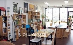 곡성군 귀농인, 시골마을에 여행자 책방 열어 ‘화제’