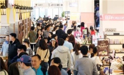 [포토]롯데피트인 산본, 오픈 첫 주말 구름 인파